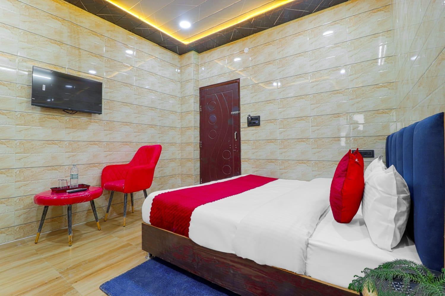 Hotel Krishna Priya Haridwār Esterno foto