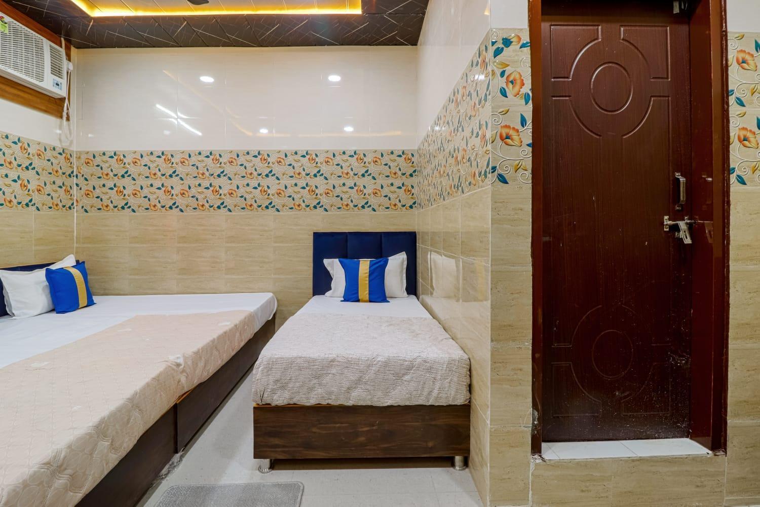Hotel Krishna Priya Haridwār Esterno foto